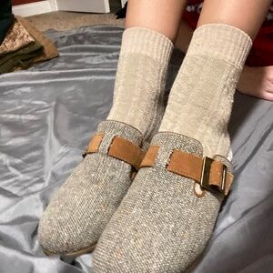 Tan and grey clogs with fleece lining